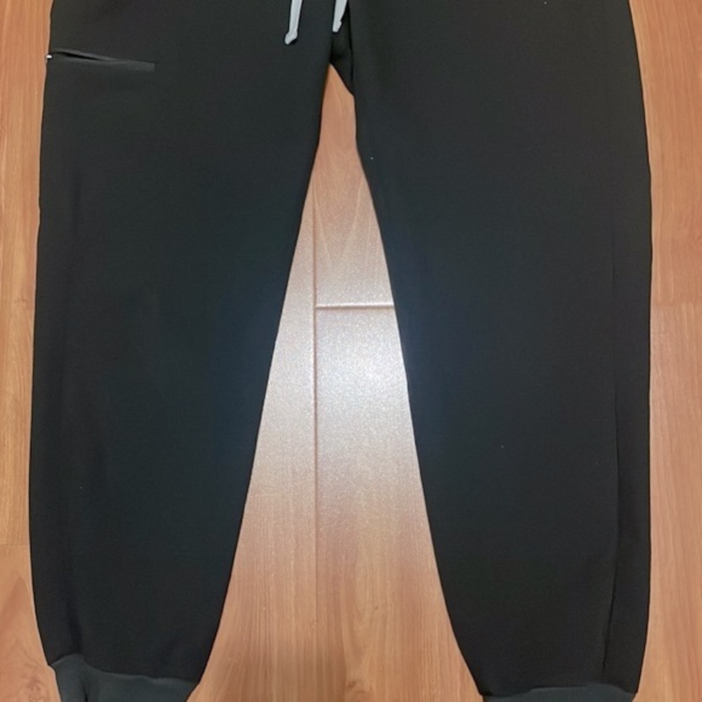 Figs Pants - Picture 2 of 5